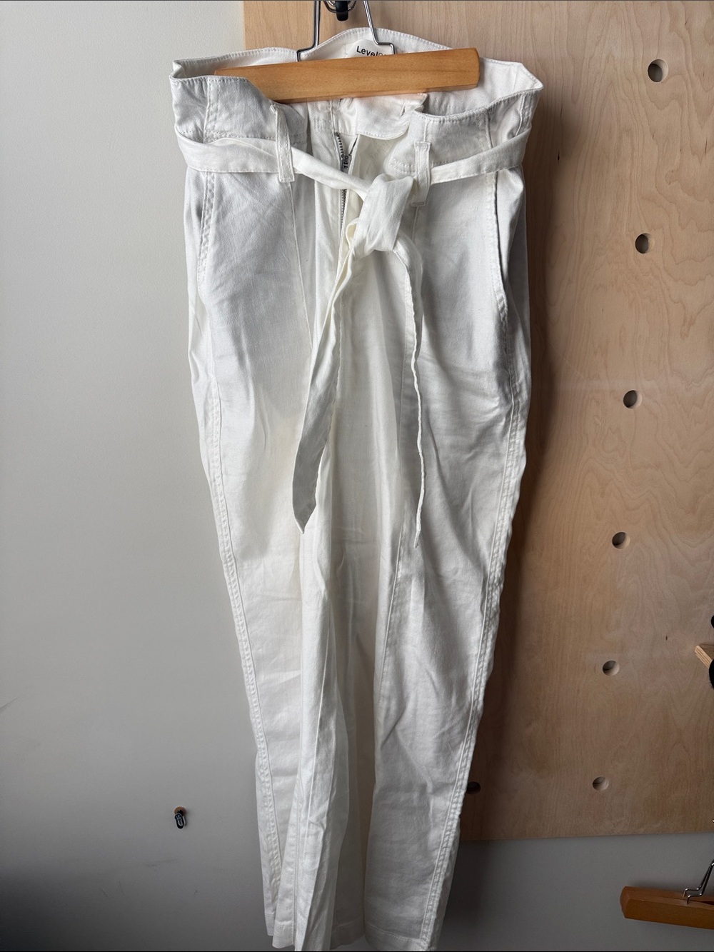 White Paperbag Waist Tie-Front line Pants